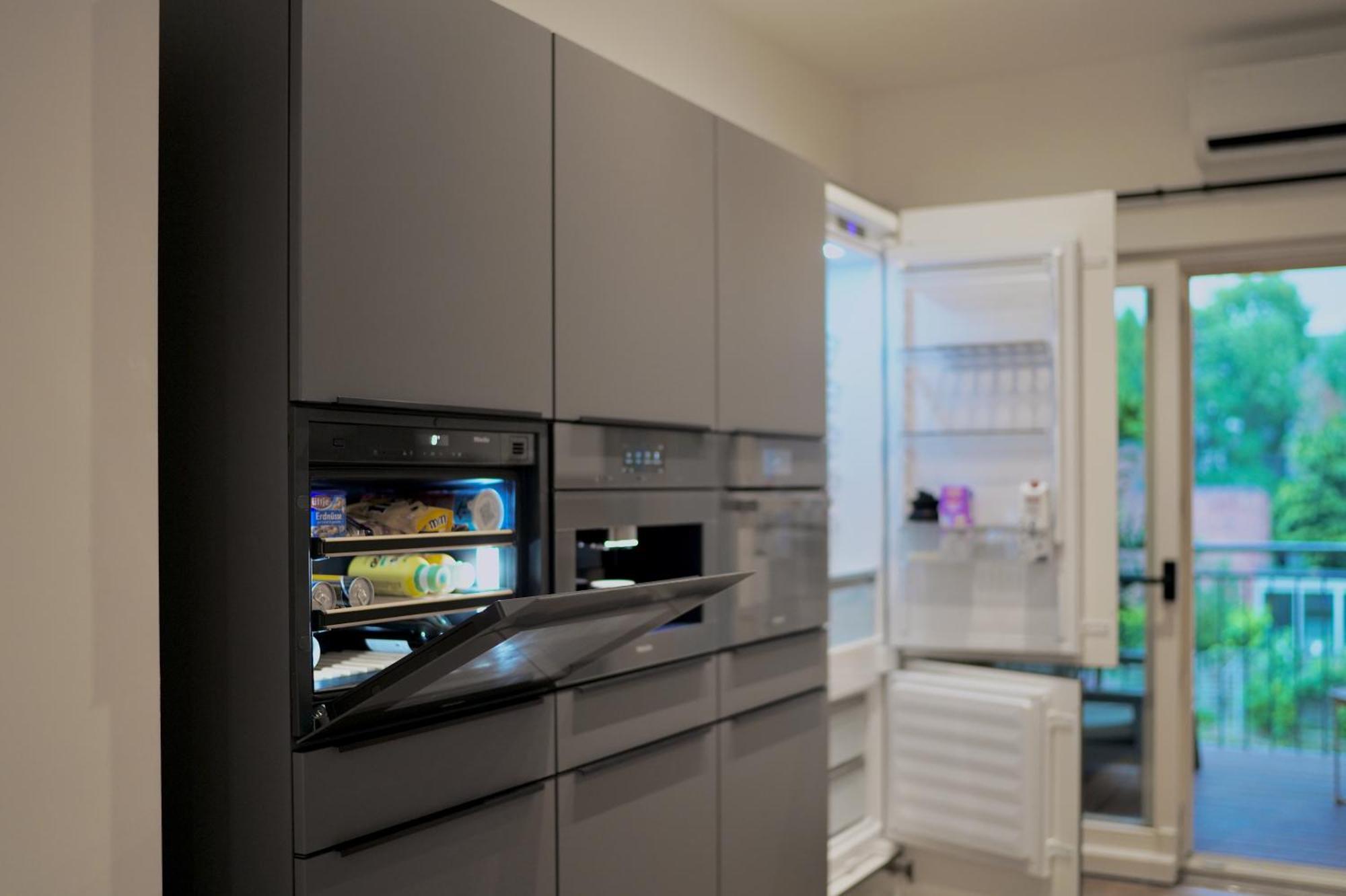 Edler Wohnraum Luxurioeses Stadtstudio Mit Balkon, Kaffeevollautomat & Klima Zwickau Exterior foto