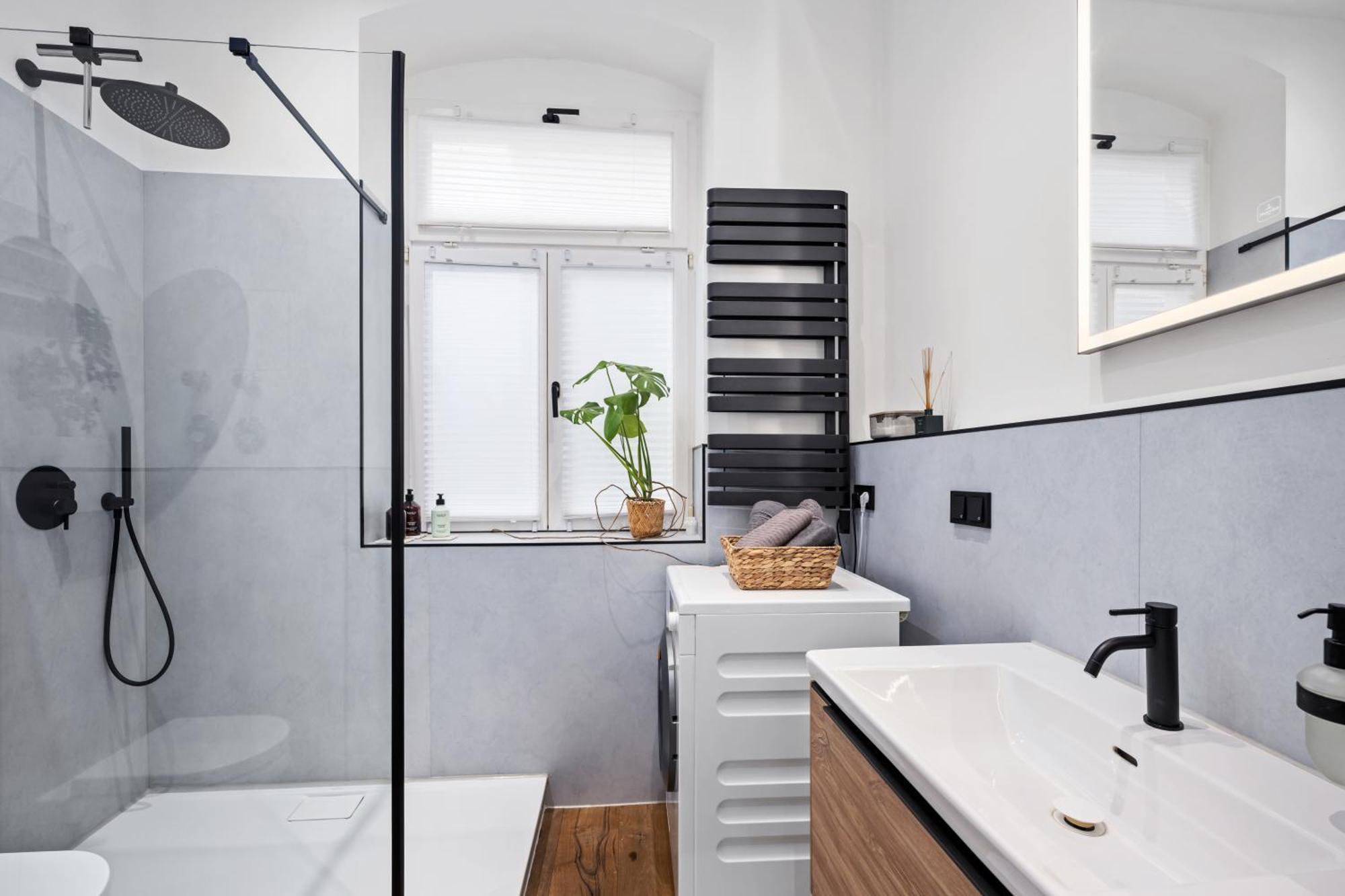 Edler Wohnraum Luxurioeses Stadtstudio Mit Balkon, Kaffeevollautomat & Klima Zwickau Exterior foto